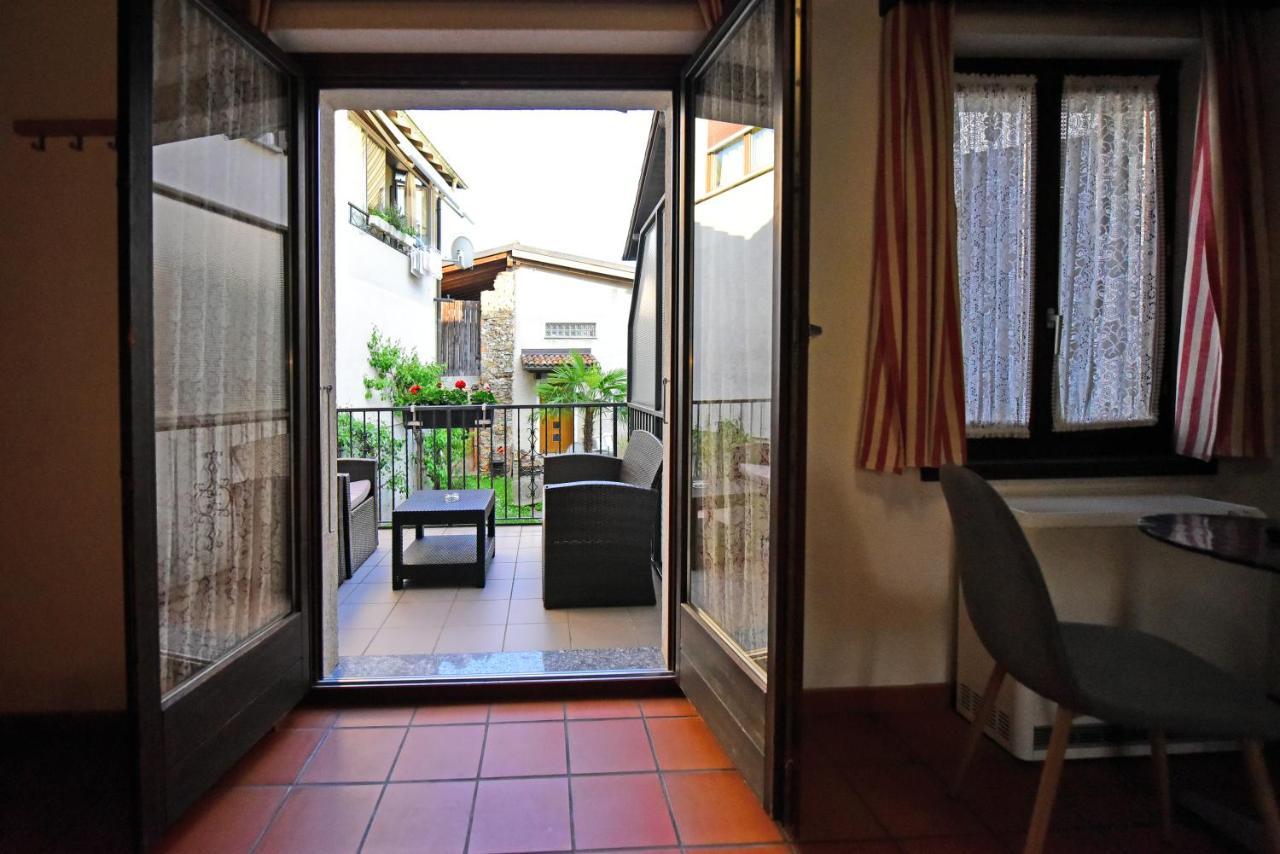 Hotel Pensione Serena Purasca Exterior photo