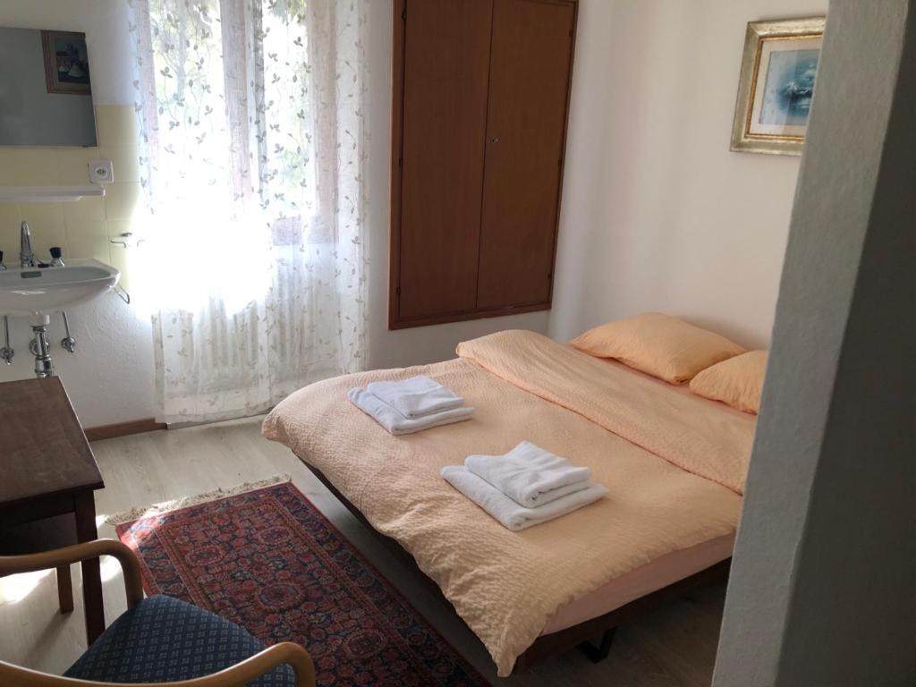 Hotel Pensione Serena Purasca Exterior photo